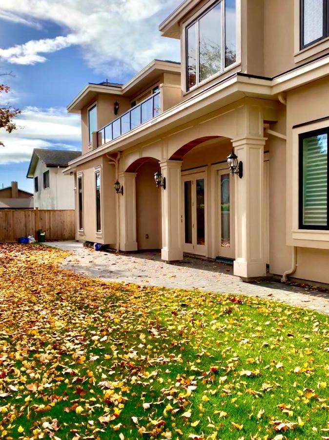 Vancouver Shangrila House Ричмонд Экстерьер фото