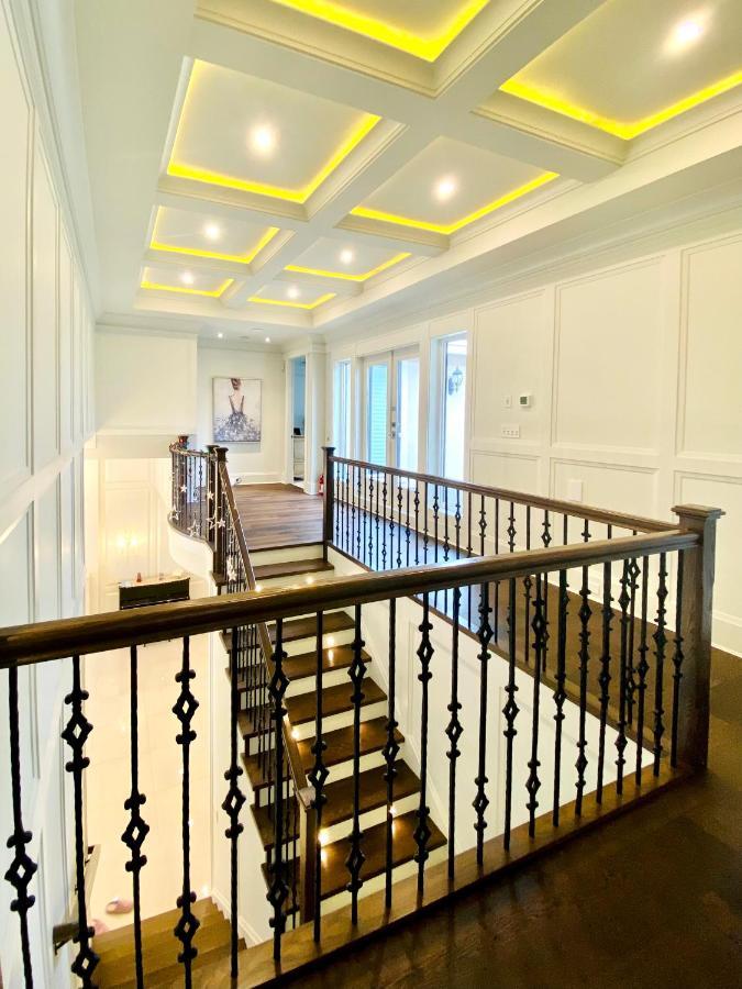 Vancouver Shangrila House Ричмонд Экстерьер фото