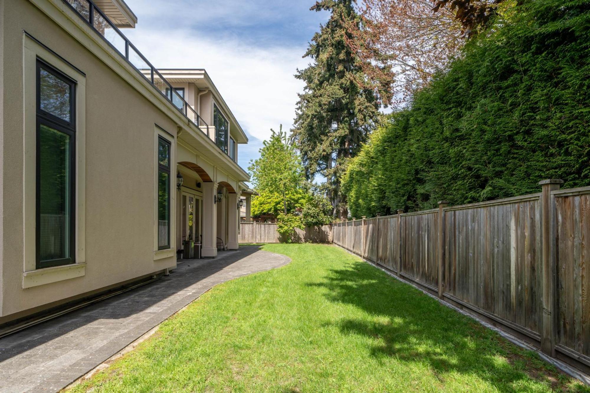 Vancouver Shangrila House Ричмонд Экстерьер фото